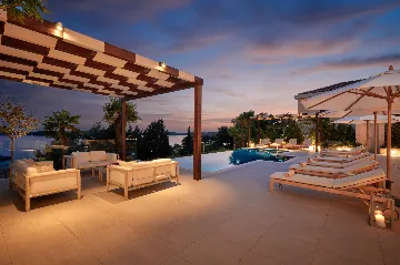 Seaside Villa Complex with Pool, Hvar