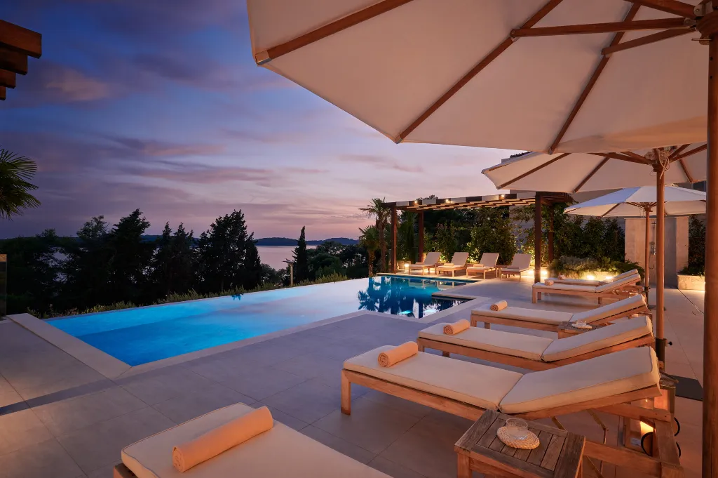 Seaside Villa Complex with Pool, Hvar