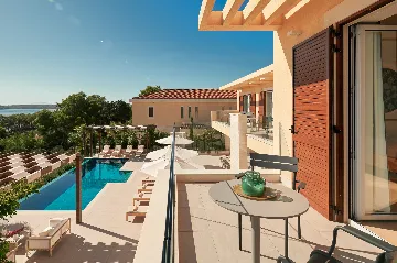 Seaside Villa Complex with Pool, Hvar