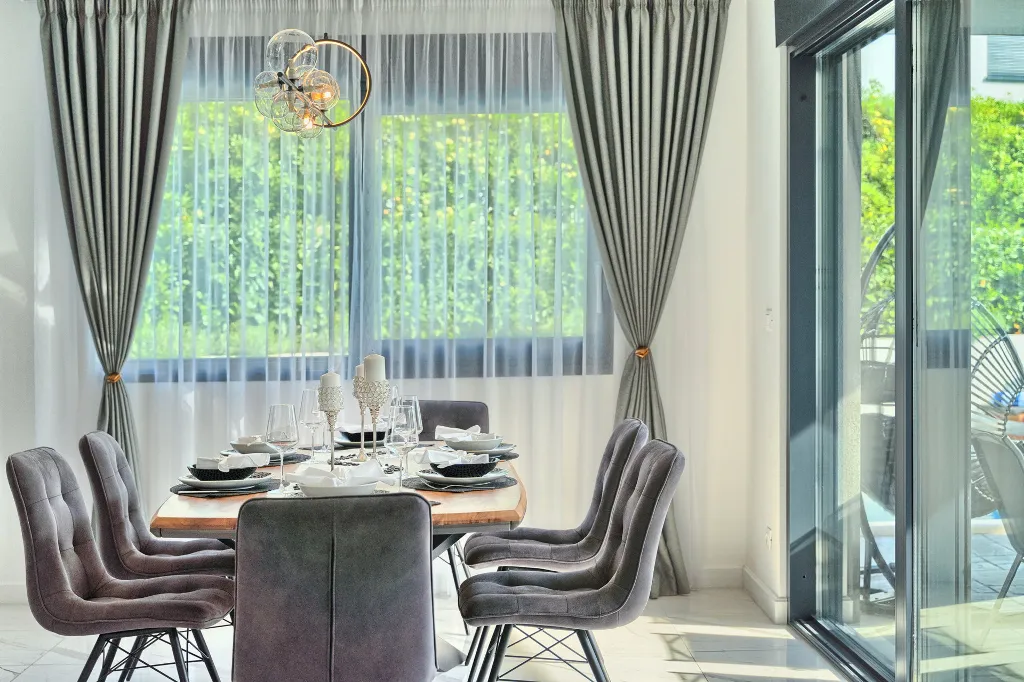 Modern 3-Bedroom Villa with Private Pool in Podstrana