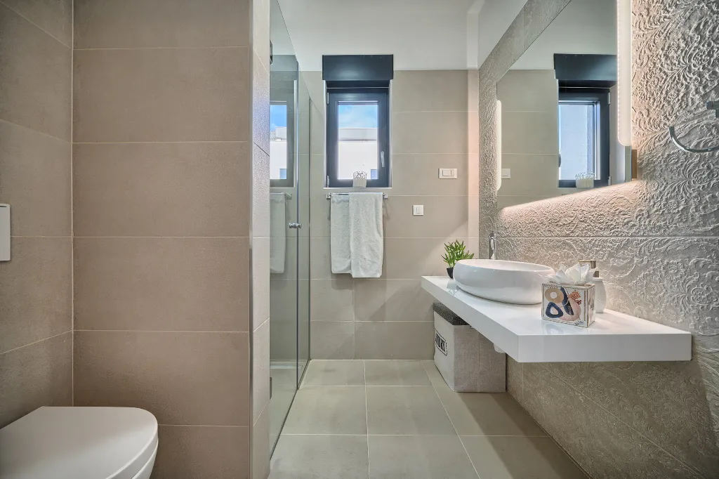 Modern 3-Bedroom Villa with Private Pool in Podstrana