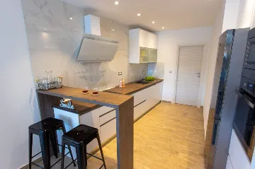 Modern Villa with Heated Pool in Podstrana