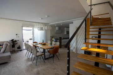 Modern Villa with Heated Pool in Podstrana