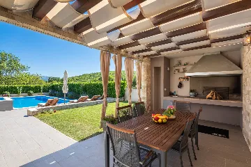 Modern Family Villa with Pool in Dicmo