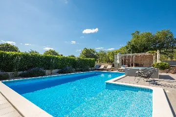 Modern Family Villa with Pool in Dicmo