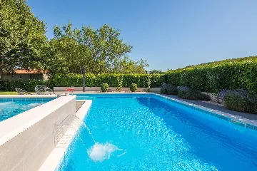 Modern Family Villa with Pool in Dicmo