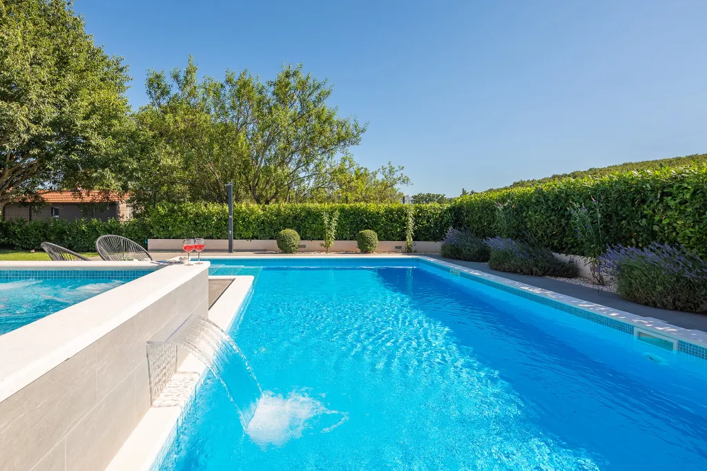 Modern Family Villa with Pool in Dicmo