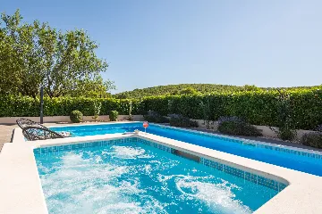 Modern Family Villa with Pool in Dicmo