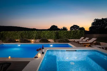 Modern Family Villa with Pool in Dicmo