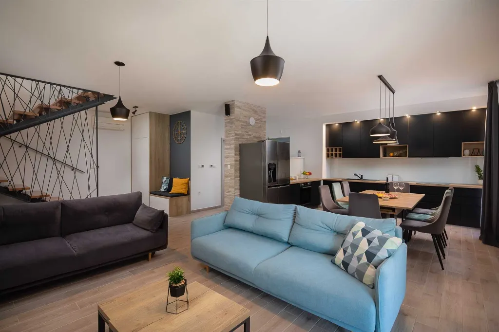 Modern Family Villa with Pool in Dicmo