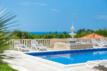 Refined Six-Bedroom Villa with Pool near Dubrovnik
