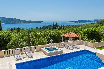 Refined Six-Bedroom Villa with Pool near Dubrovnik