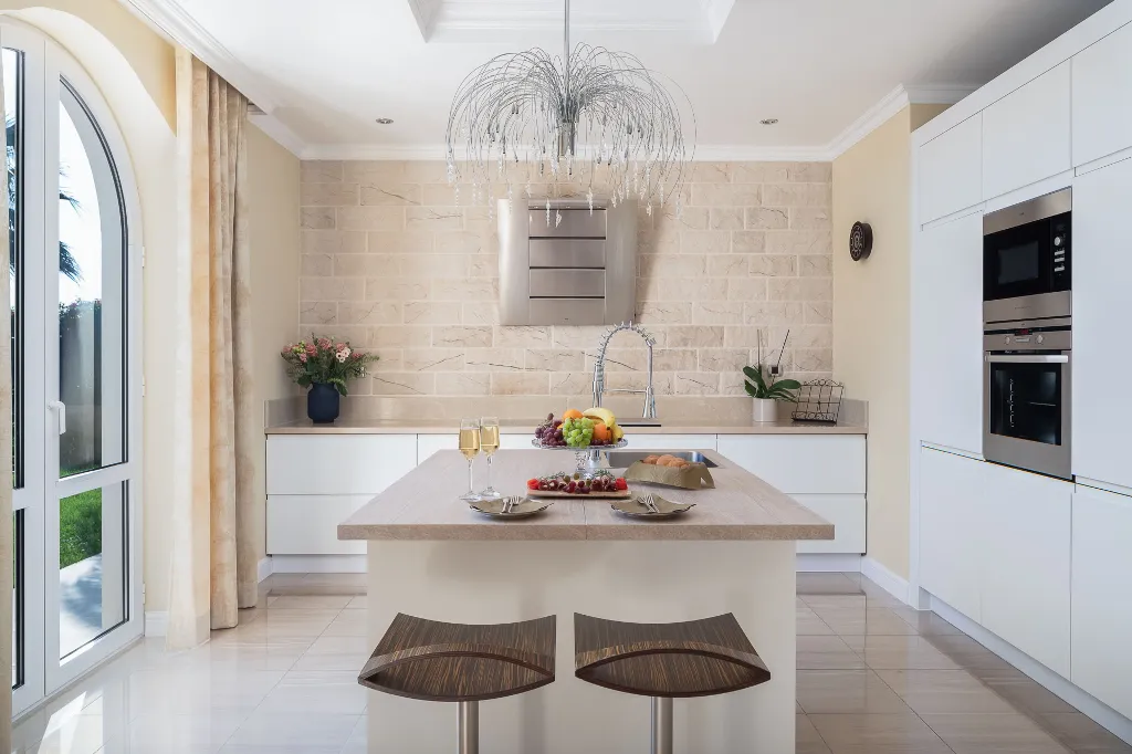 Refined Six-Bedroom Villa with Pool near Dubrovnik