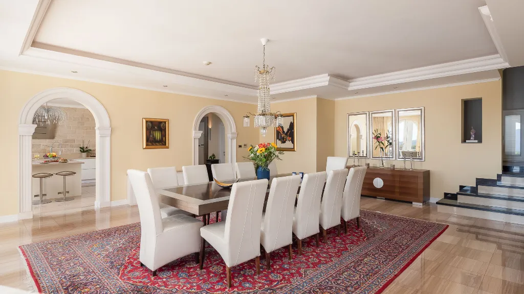 Refined Six-Bedroom Villa with Pool near Dubrovnik