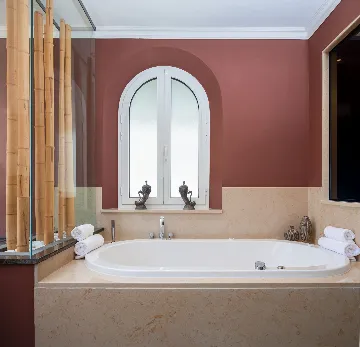 Refined Six-Bedroom Villa with Pool near Dubrovnik