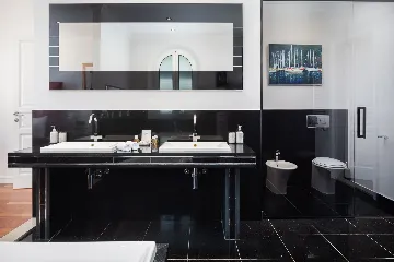 Refined Six-Bedroom Villa with Pool near Dubrovnik