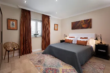 Refined Six-Bedroom Villa with Pool near Dubrovnik