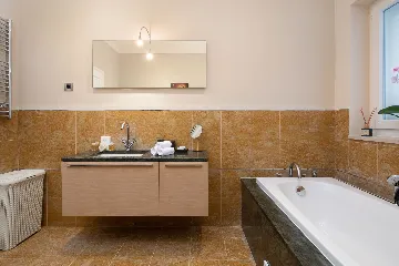 Refined Six-Bedroom Villa with Pool near Dubrovnik