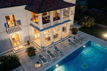 Refined Six-Bedroom Villa with Pool near Dubrovnik