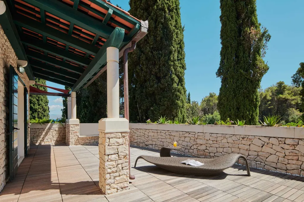 Spacious Seaside Villa with Heated Pool in Supetar