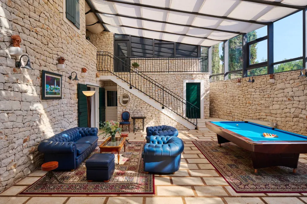 Spacious Seaside Villa with Heated Pool in Supetar