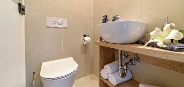 Modern Villa with Pool and Rooftop in Kanica