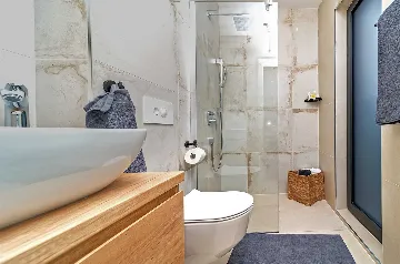 Modern Villa with Pool and Rooftop in Kanica