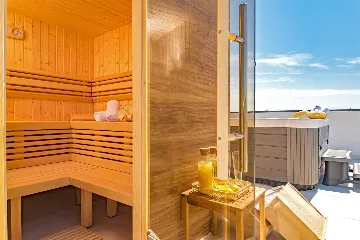 Modern Villa with Pool and Rooftop in Kanica