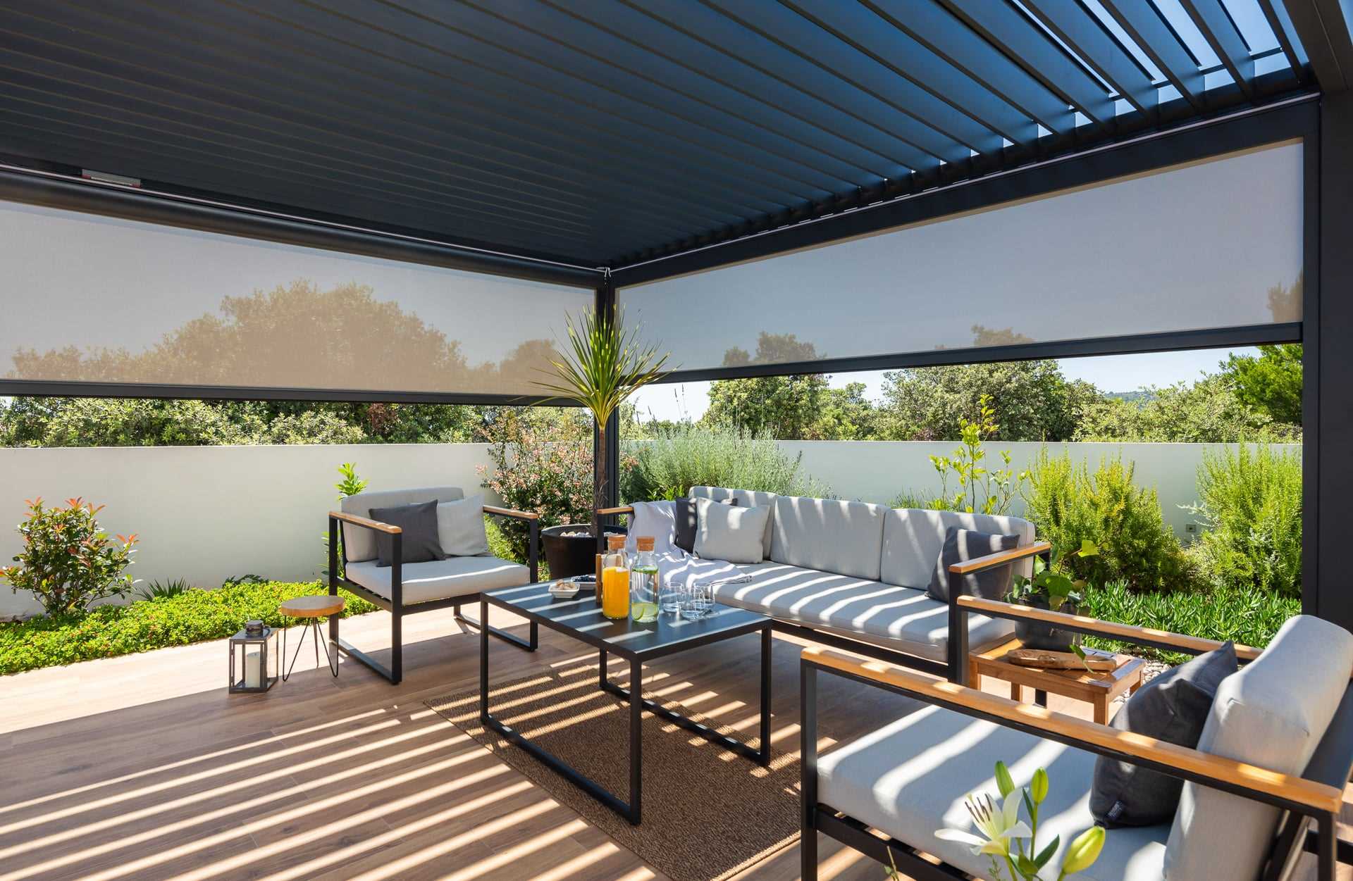 Luxury Villa Silvery with Pool