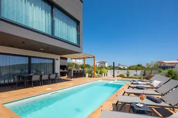 Modern Villa with Pool and Rooftop in Kanica