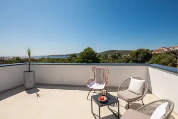 Modern Villa with Pool and Rooftop in Kanica