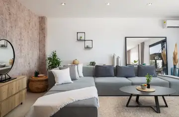 Modern Villa with Pool and Rooftop in Kanica