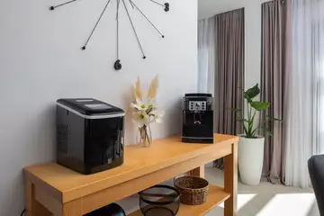 Modern Villa with Pool and Rooftop in Kanica