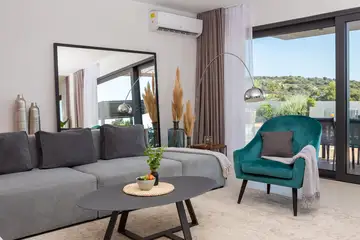 Modern Villa with Pool and Rooftop in Kanica