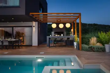Modern Villa with Pool and Rooftop in Kanica