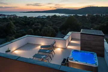 Modern Villa with Pool and Rooftop in Kanica
