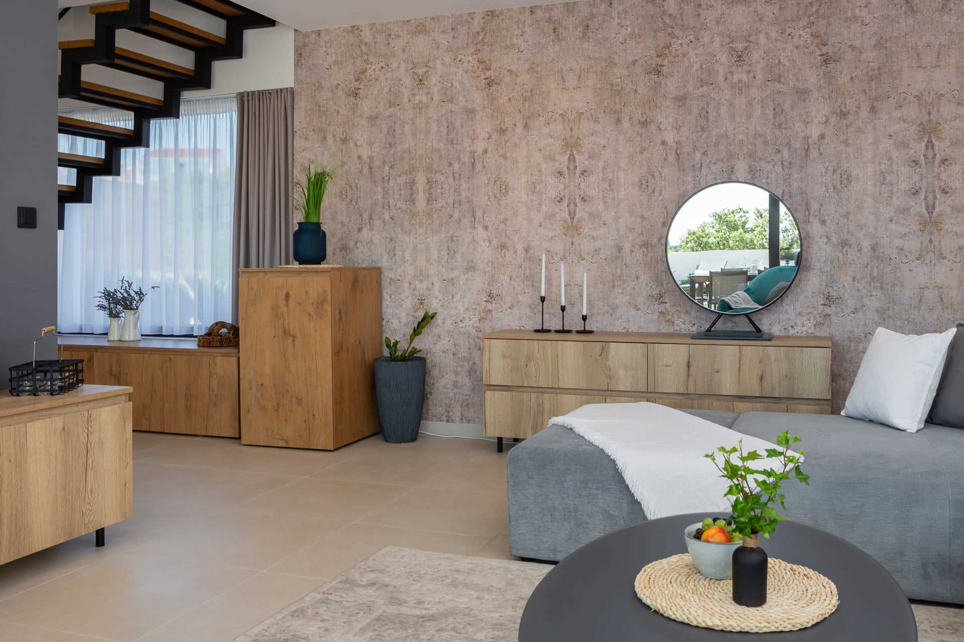 Luxury Villa Silvery with Pool