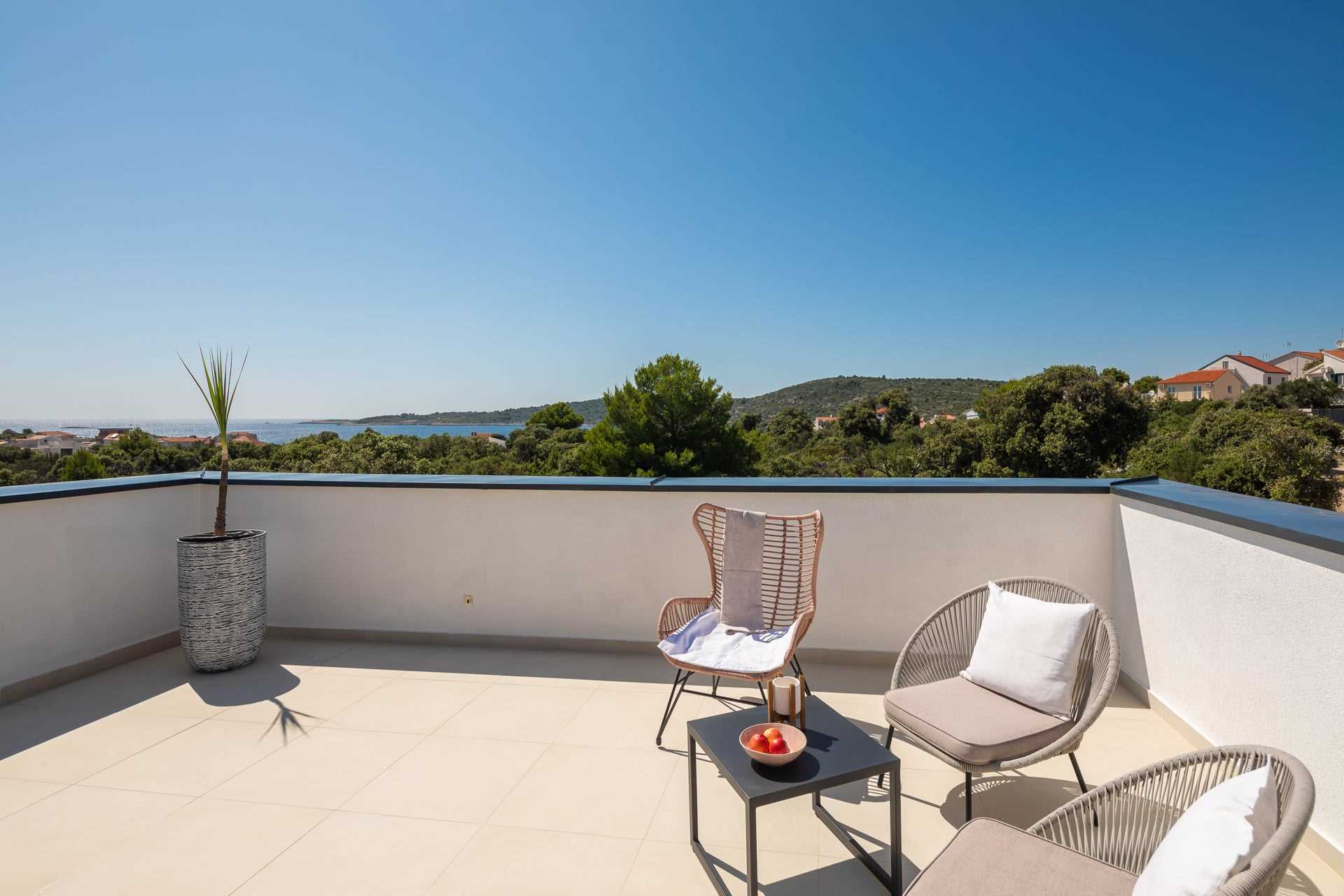 Luxury Villa Silvery with Pool