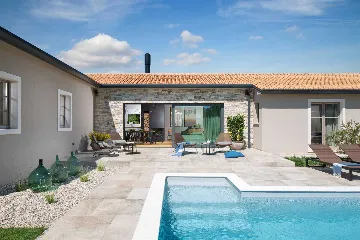 Family Villa with Pool in Bale, Istria