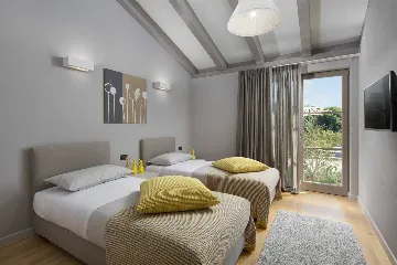 Family Villa with Pool in Bale, Istria