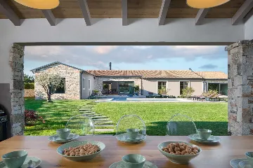 Family Villa with Pool in Bale, Istria