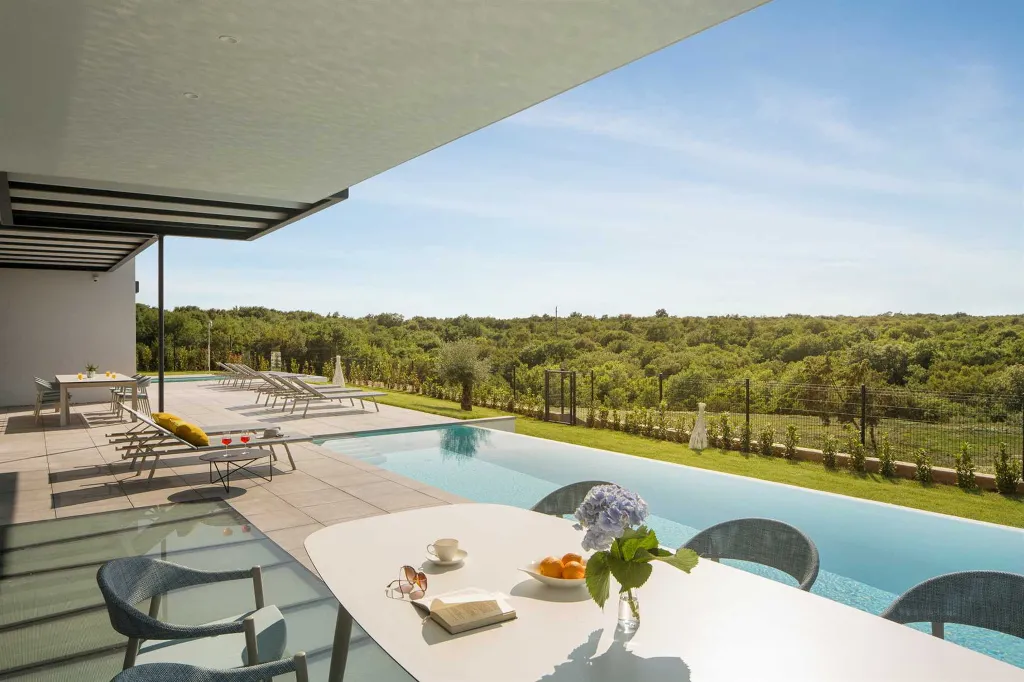 Spacious Villa with Heated Pools in Bale