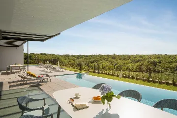 Spacious Villa with Heated Pools in Bale