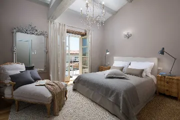 Spacious 4-Bedroom Villa with Pool in Kanfanar