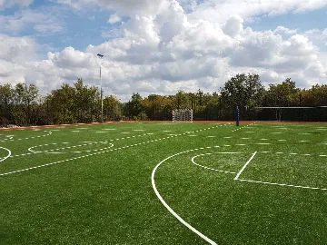 Spacious 4-Bedroom Villa with Pool in Kanfanar