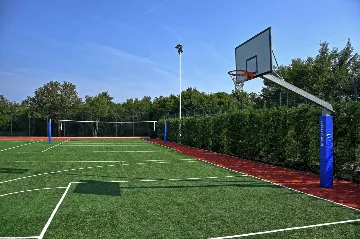 Spacious 4-Bedroom Villa with Pool in Kanfanar