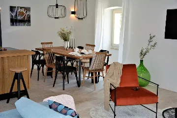 Family Villa with Pool in Kanfanar, Istria