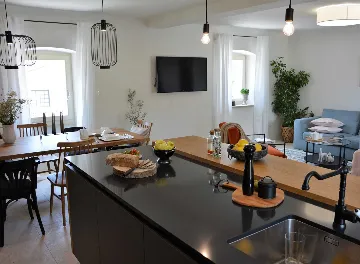 Family Villa with Pool in Kanfanar, Istria