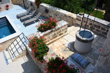 Family Villa with Pool in Kanfanar, Istria