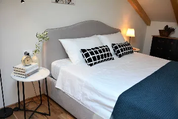 Family Villa with Pool in Kanfanar, Istria